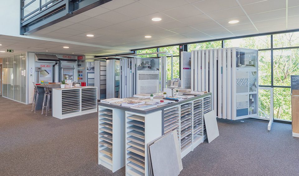 Showroom Alpha constructions