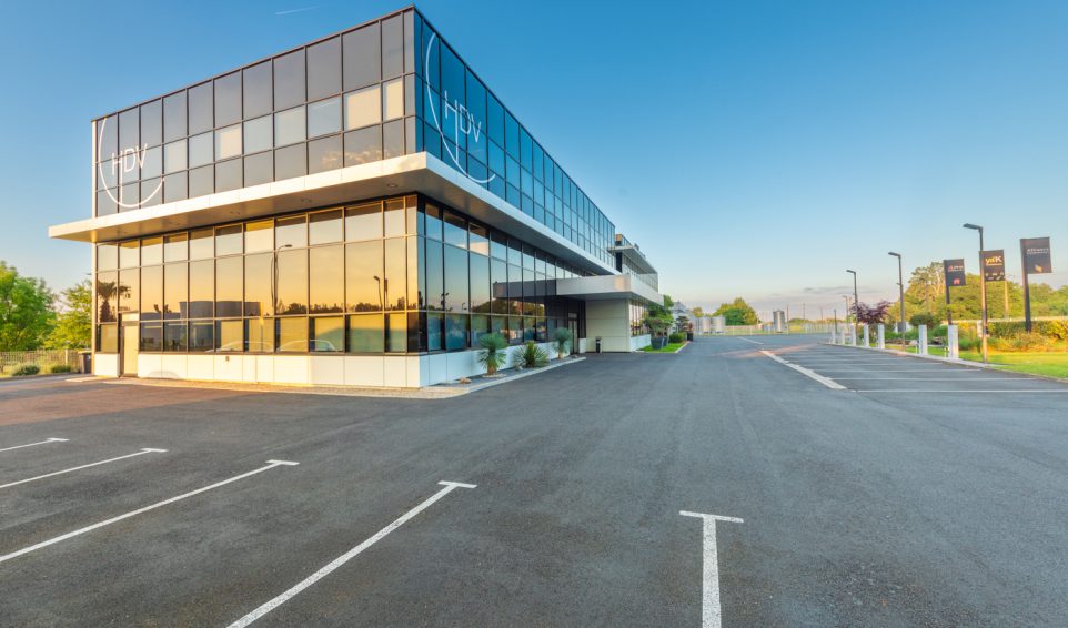 Showroom Alpha constructions