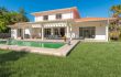 Showroom Alpha constructions