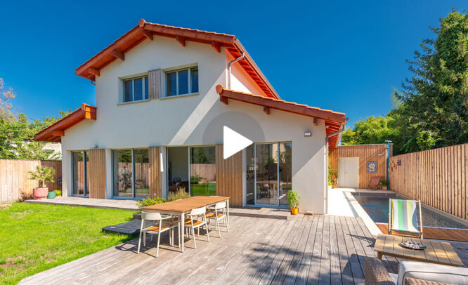 une réalisation de 167m2 par Alpha Constructions