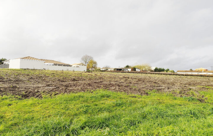 votre maison de 90m2 sur un terrain de 600m2 sur la commune de Cussac-Fort-Médoc au prix de 190200€ avec Alpha Constructions