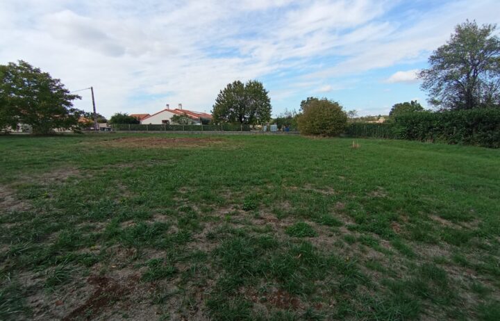 votre maison de 90m2 sur un terrain de 1050m2 sur la commune de Brie au prix de 200000€ avec Alpha Constructions